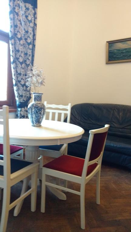 Villa Apartments By The Sea Liepaja Bagian luar foto